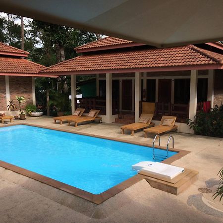 Chaya Resort Ao Nang Екстер'єр фото
