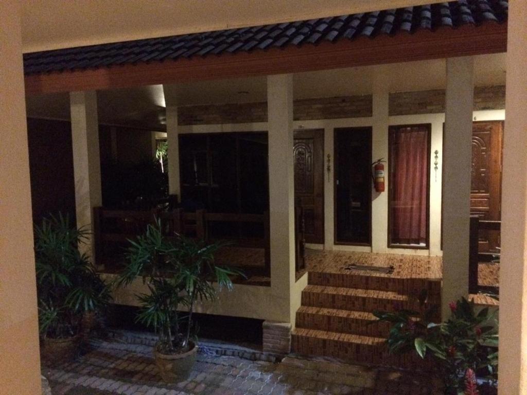 Chaya Resort Ao Nang Екстер'єр фото