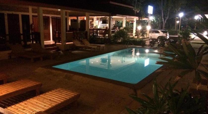 Chaya Resort Ao Nang Екстер'єр фото